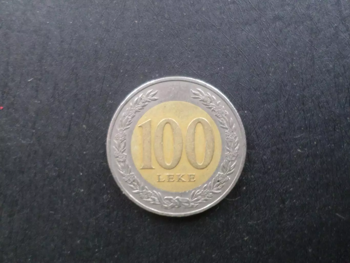 Монета 100 лек Албания 2000 г