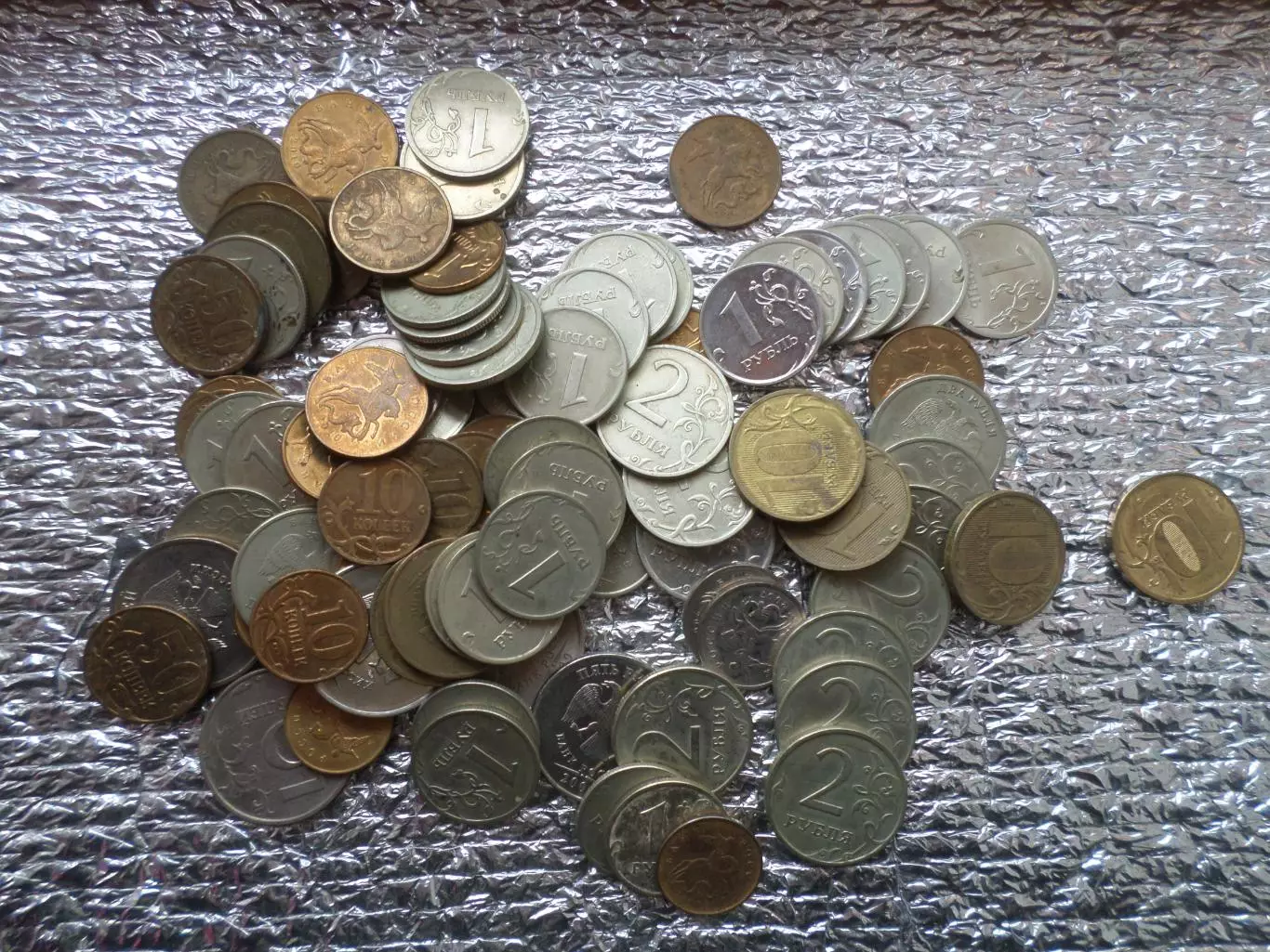 Монеты 5,10,50 копеек, 1,2,5,10 руб ходячка Россия на сумму 175 р