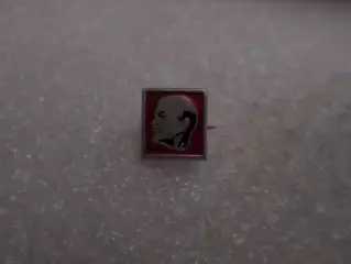 Значок личности Вл. Ил. Ленин мини