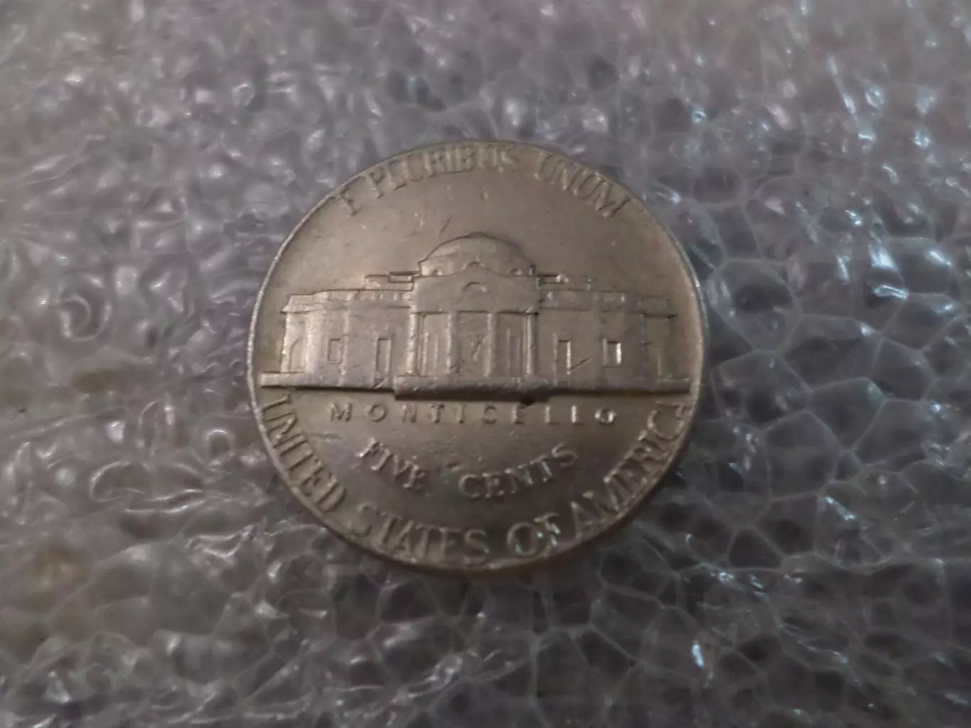 монета 5 центов США 1974 г без двора 1