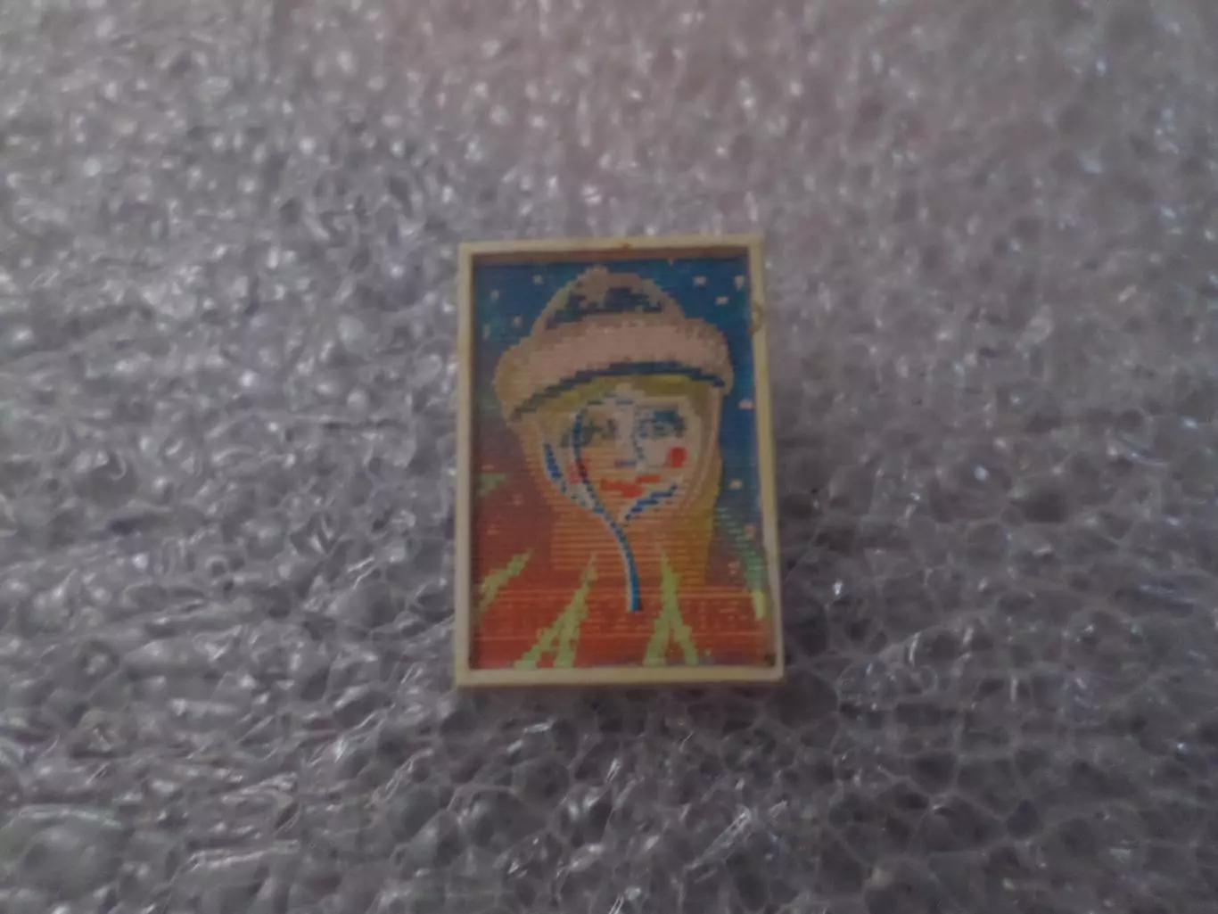 Значок детский Снегурочка переливной