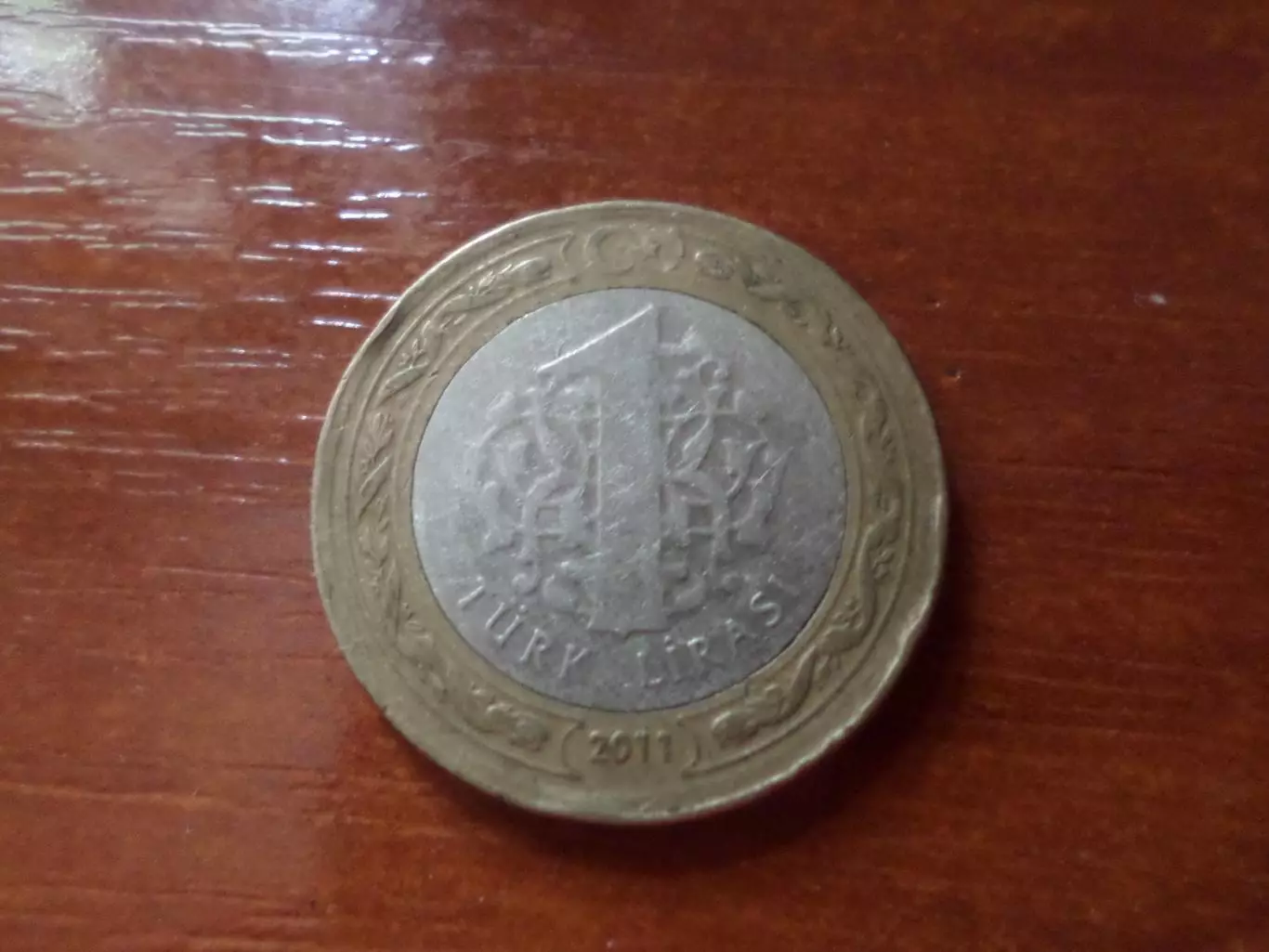 монета 1 лира Турция 2011 г