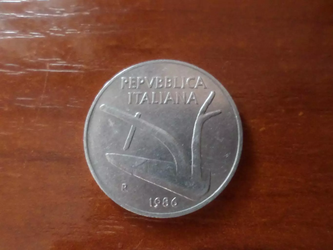 Монета 10 лир Италия 1986 г 1