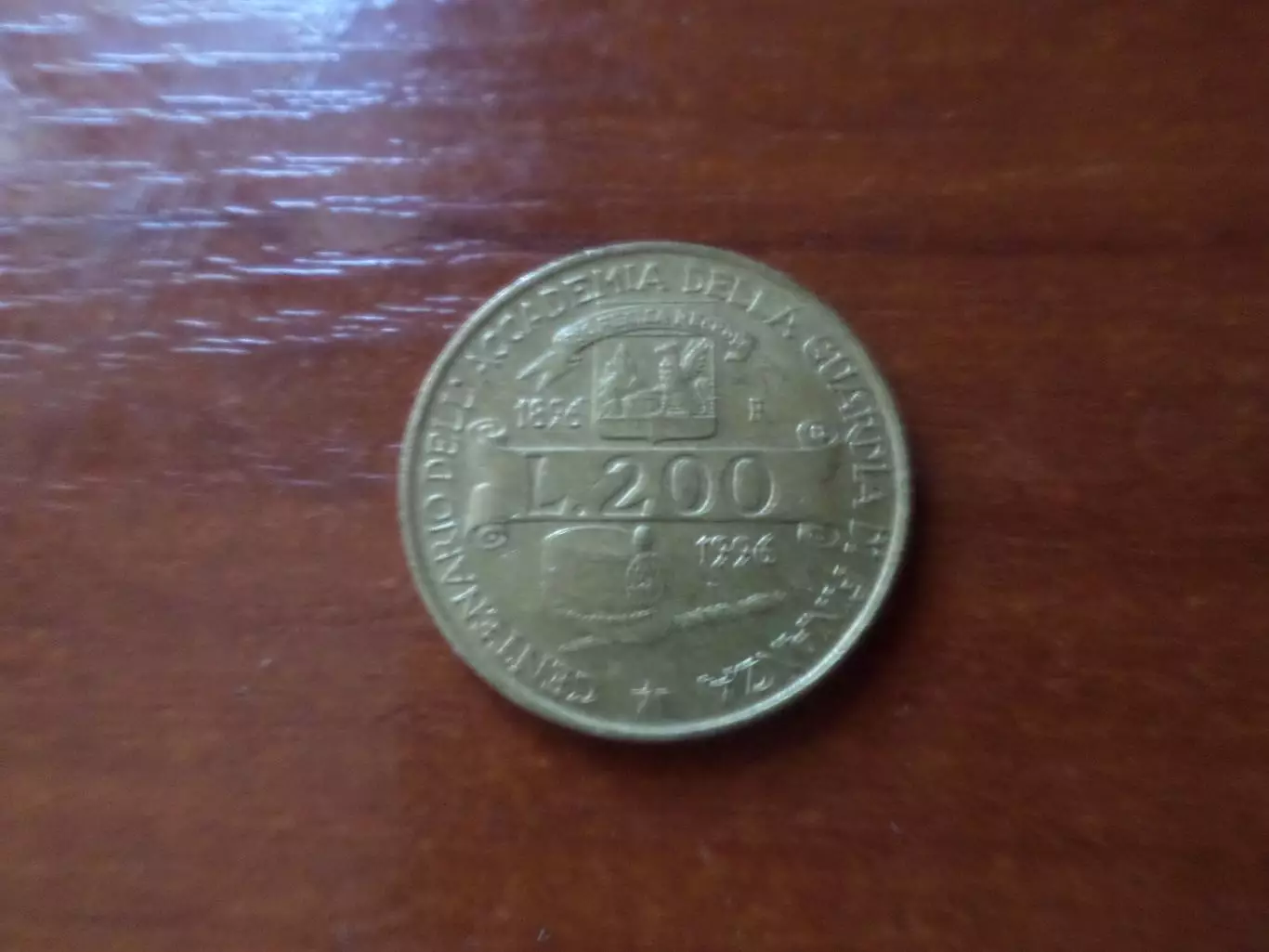 Монета 200 лир Италия 1996 г 100-летие финансовой академии