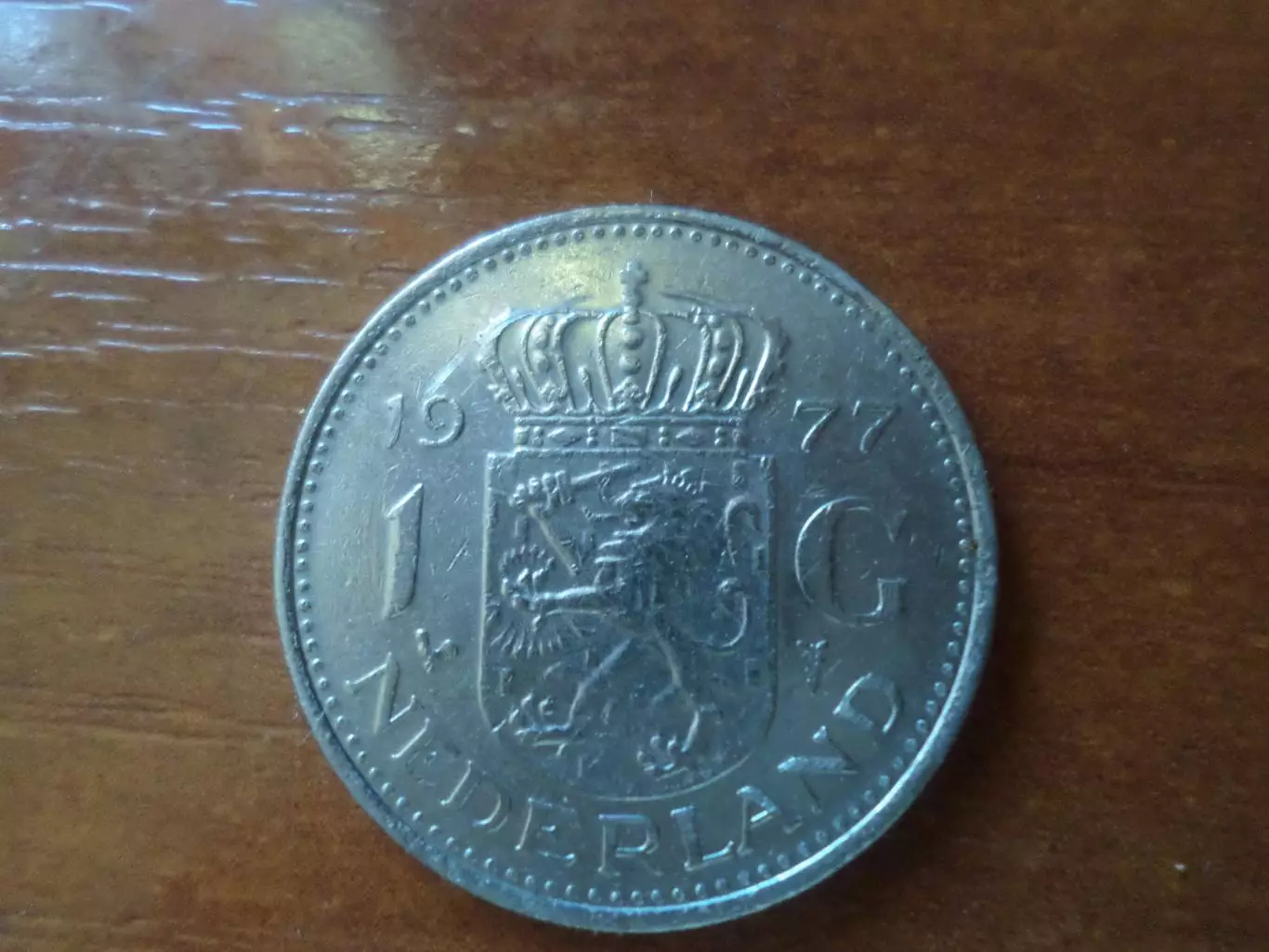 Монета 1 гульден Нидерланды 1977 г 1