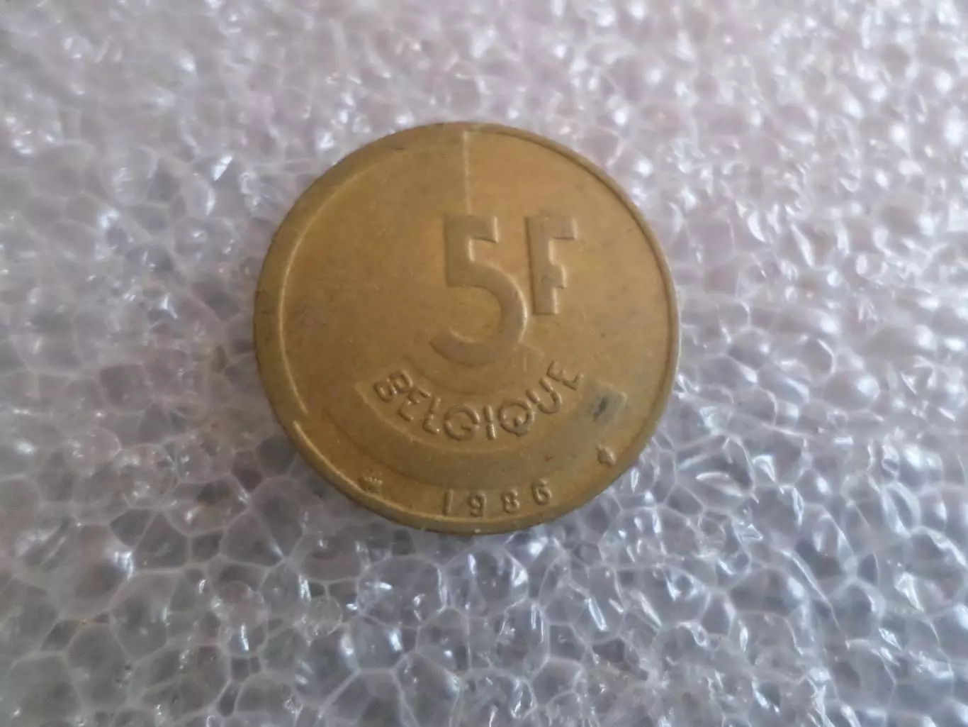 Монета 5 франков Бельгия 1986 г