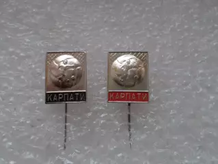 Значок футбол Карпаты Львов 2 шт разная расцветка