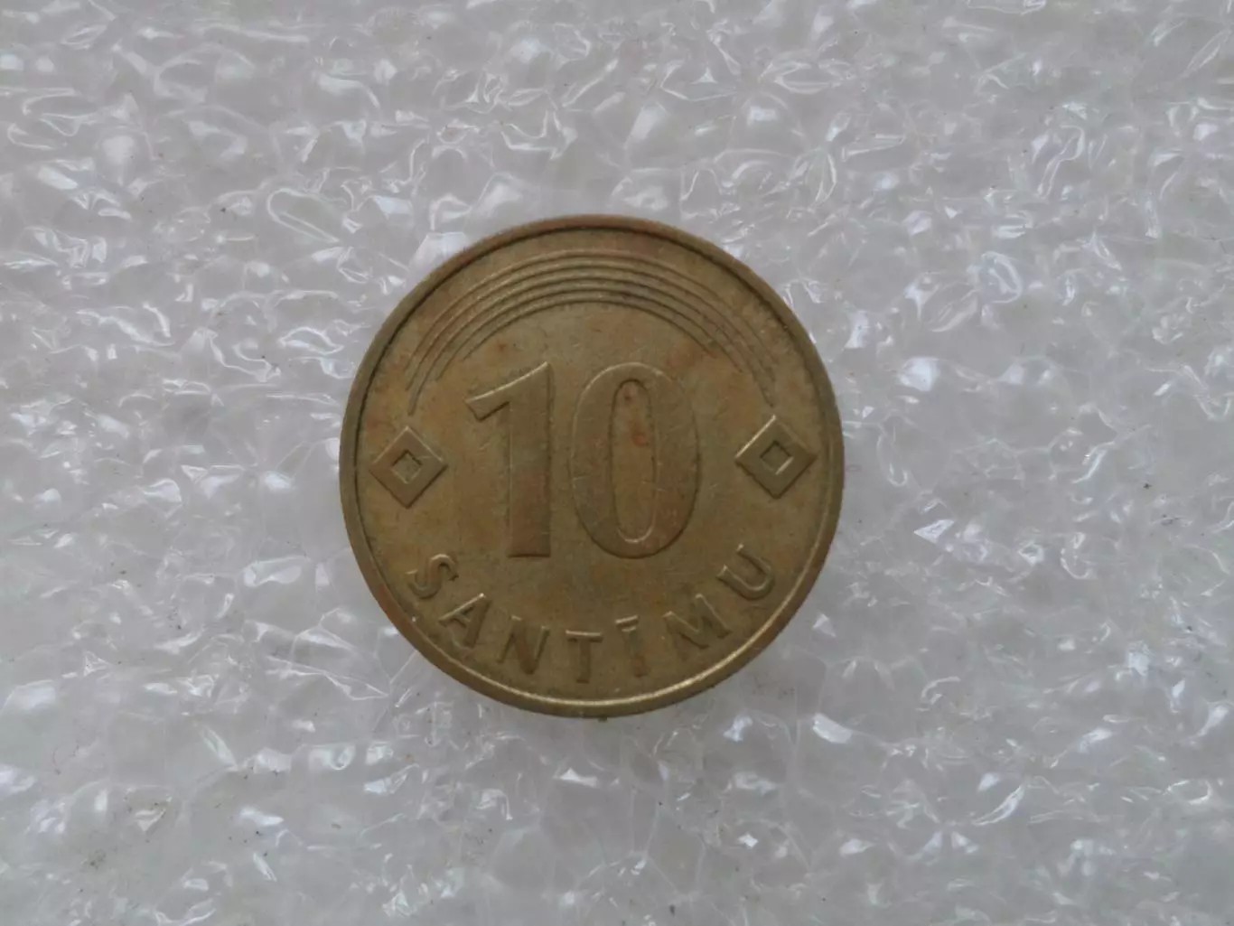 монета 10 сантимов Латвия 1992 г