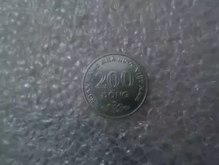 Монета 200 донг Вьетнам 2003 г