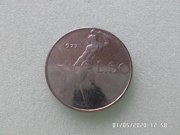 монета 50 лир Италия 1977 г
