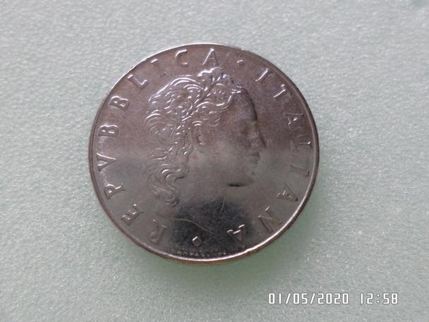 монета 50 лир Италия 1977 г 1