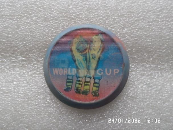 значок чемпионат мира по футболу Германия 1974 г (стерео)