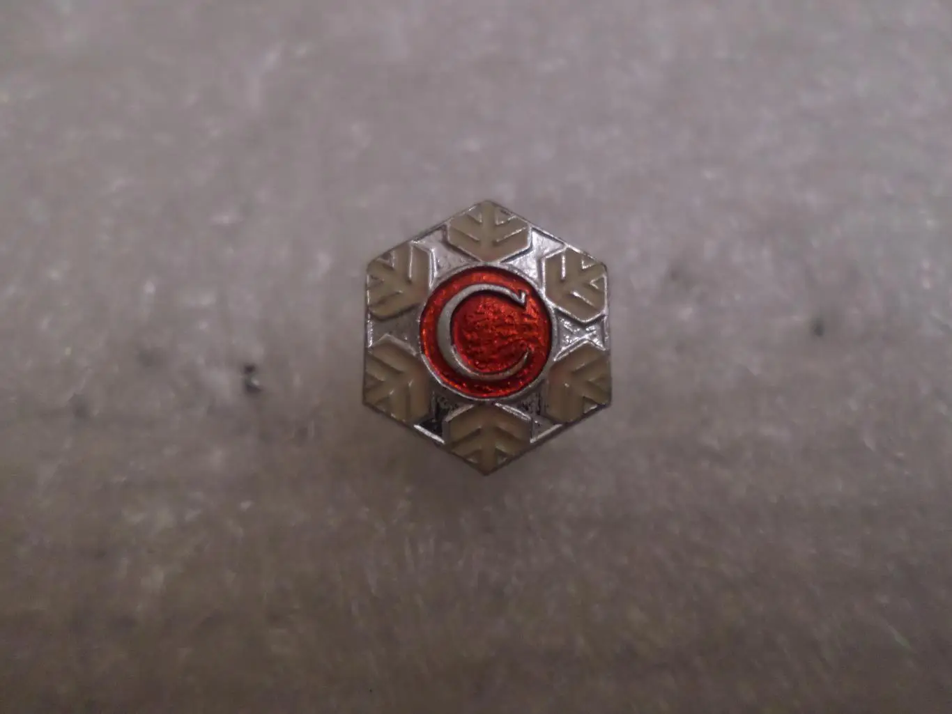 значок Хоккей Спартак Москва снеж