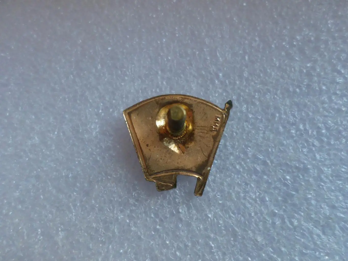 Значок комсомольский значок ВЛКСМ на винте 2