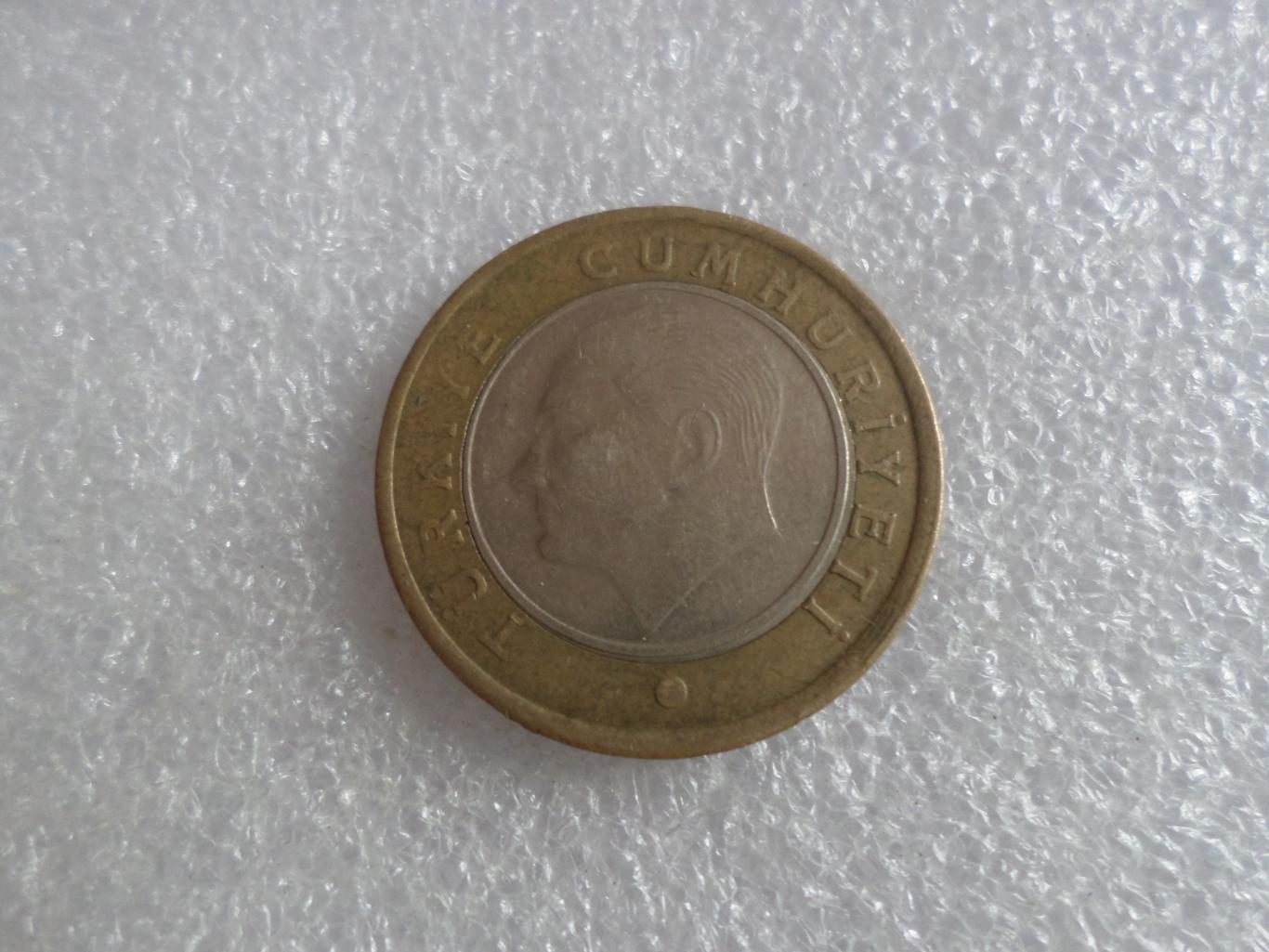 Монета 1 лира Турция 2019 г 1