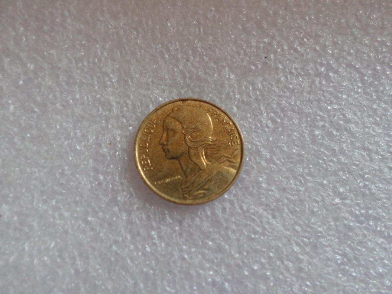 Монеты 5 сентимов Франция 1996 г 1