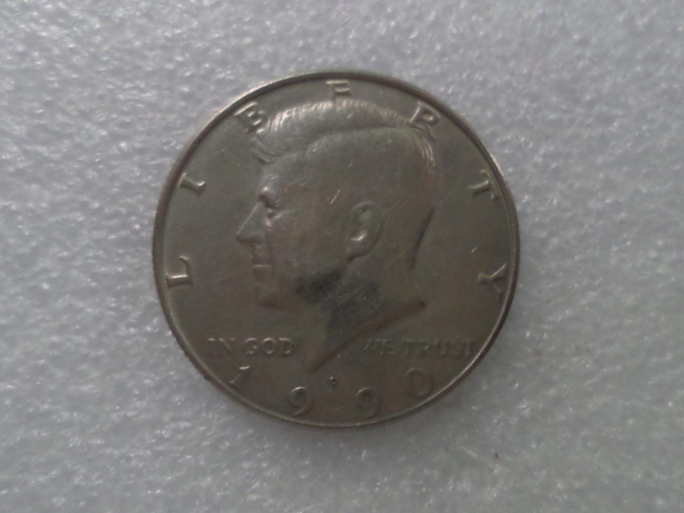 монета 50 центов США 1990 г