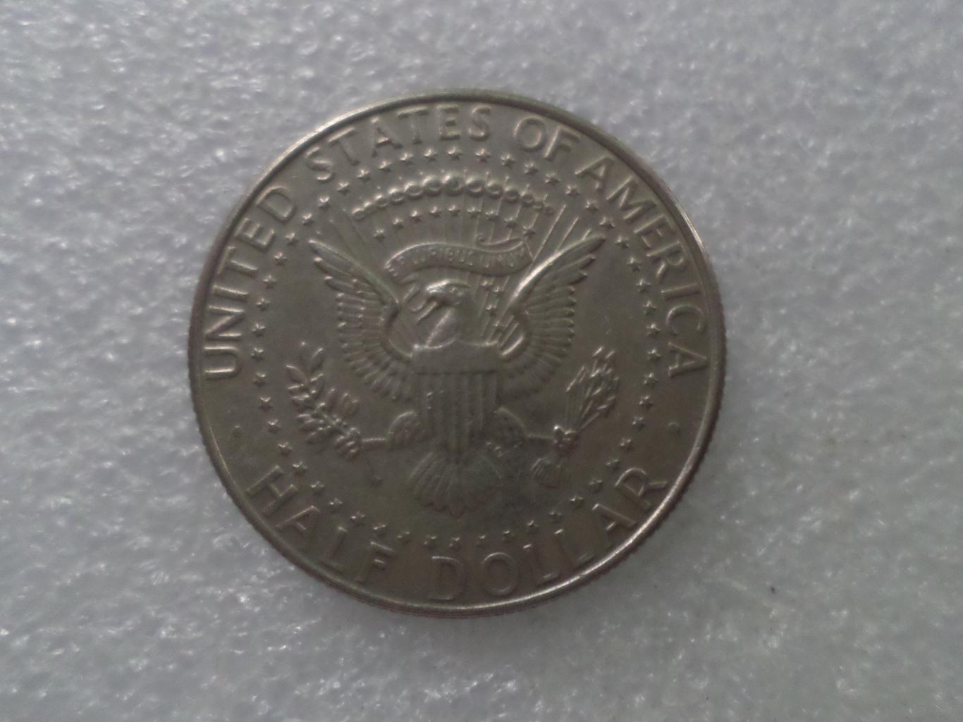 монета 50 центов США 1990 г 1