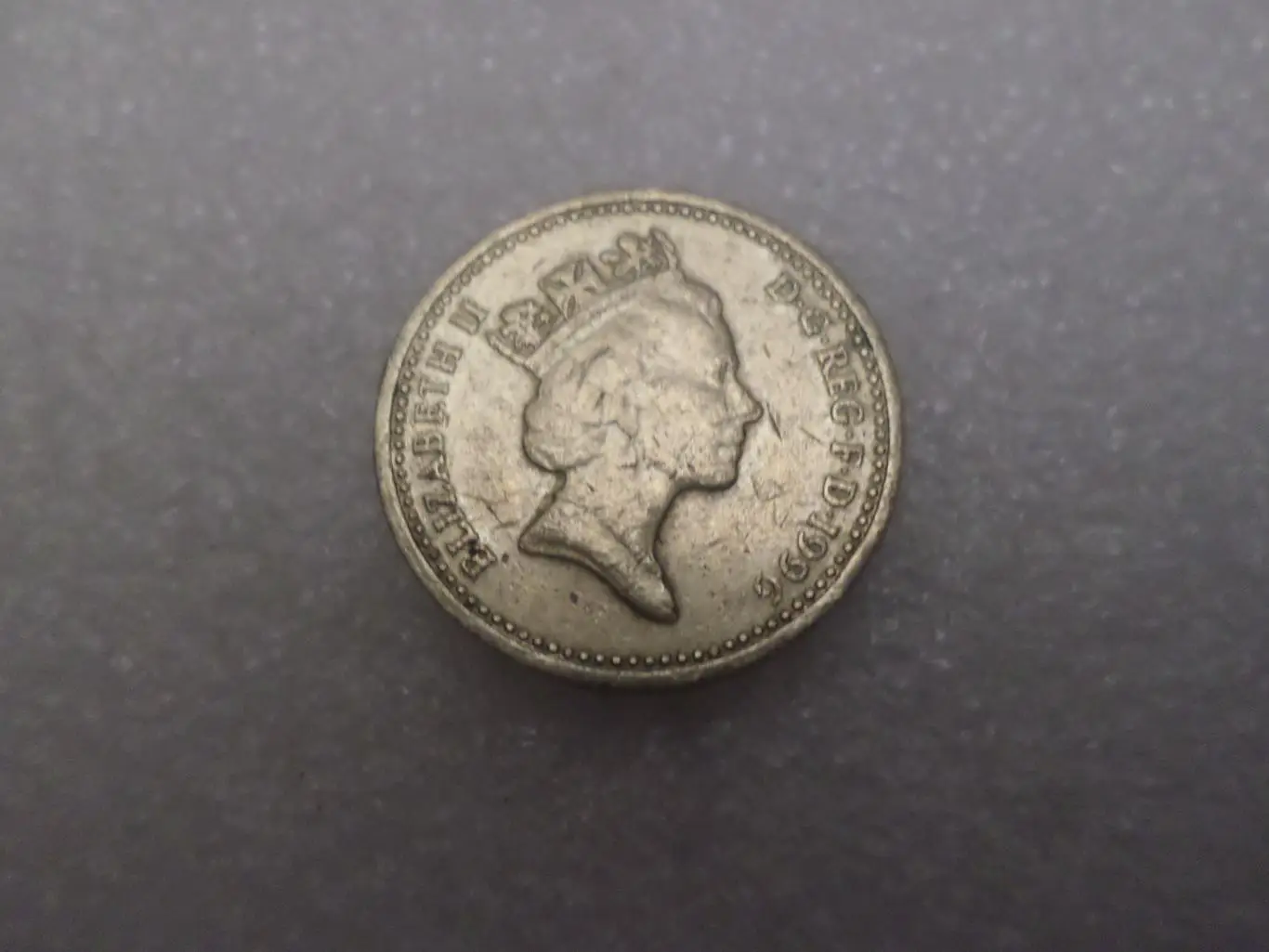 Монета 1 фунт стерлингов Великобритания 1996 г