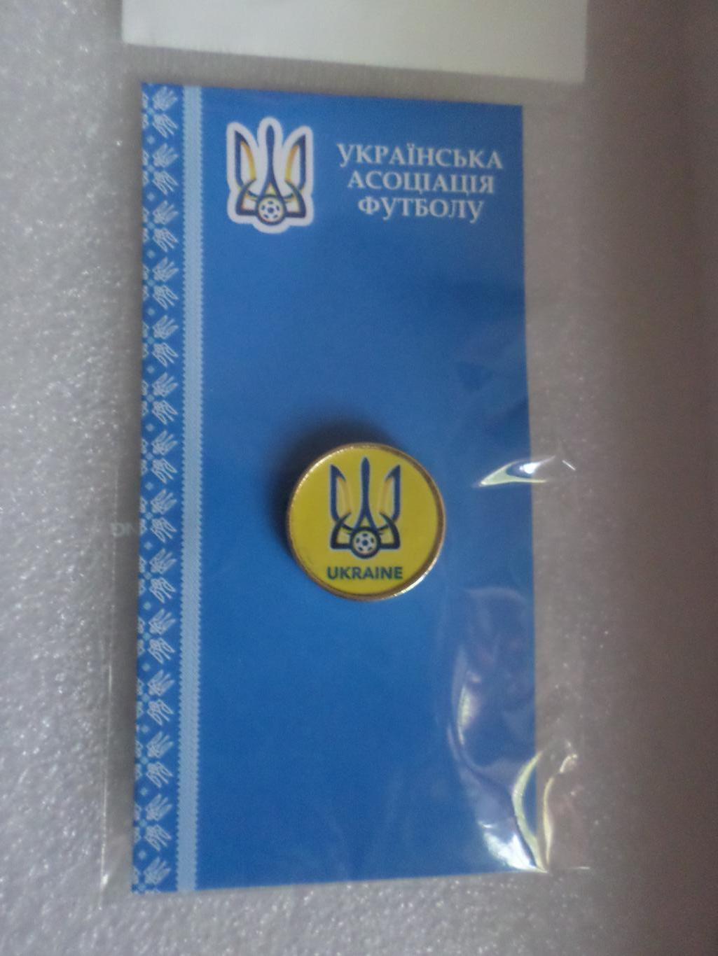 значок Федерация ( ассоциация) Футбола Украины жел