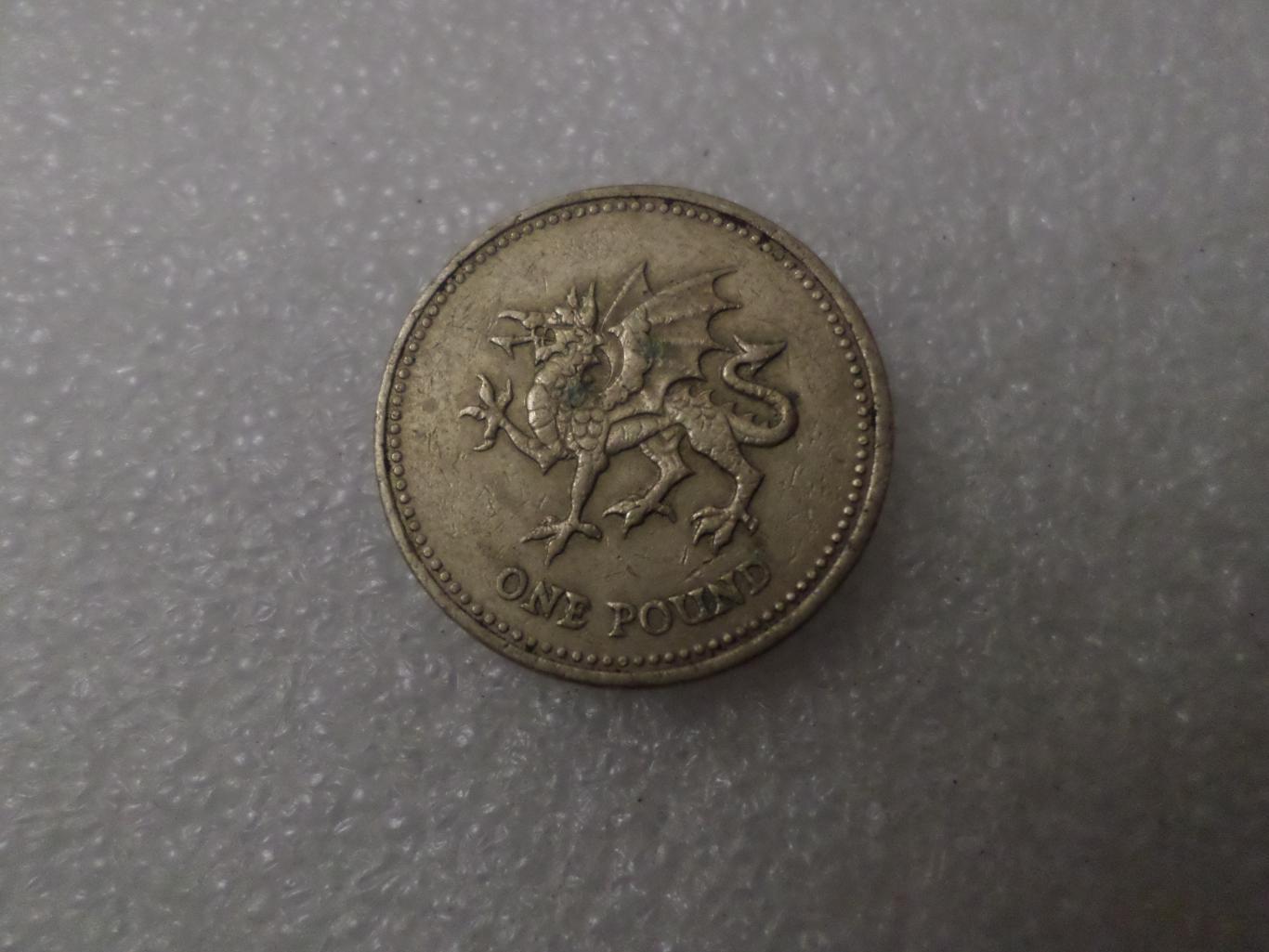 Монета 1 фунт стерлингов Великобритания 2000 г 1