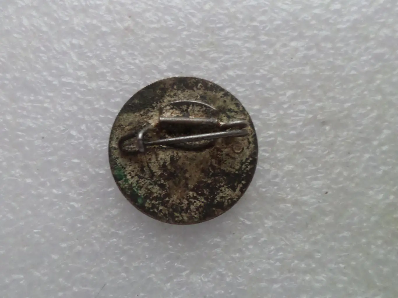 Значок космос Спутник тяж. мет ГДР 1