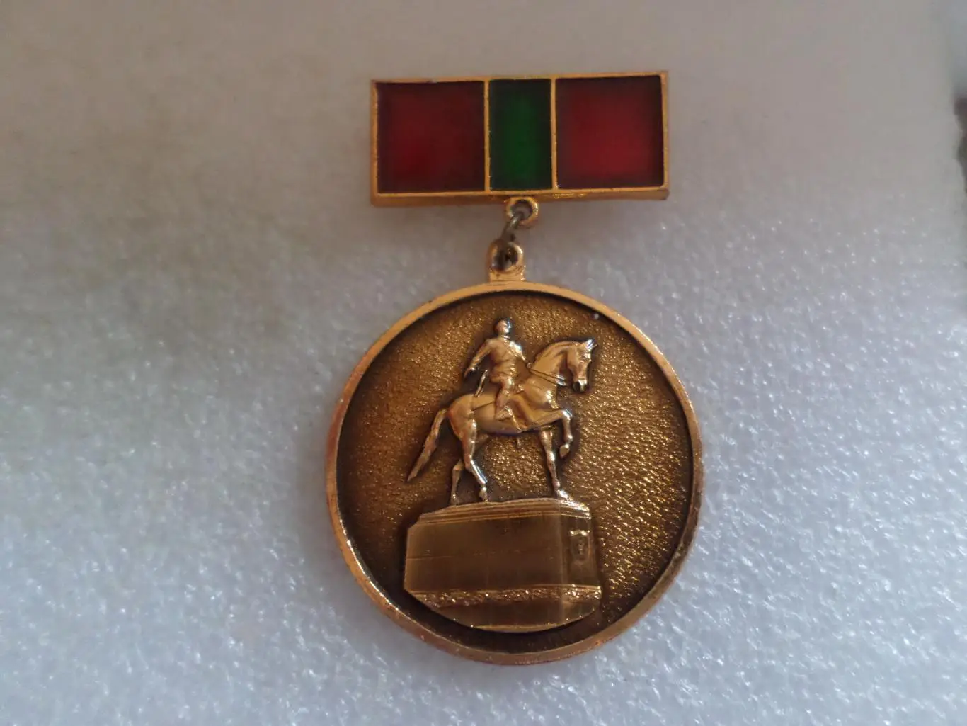 Значок памятник