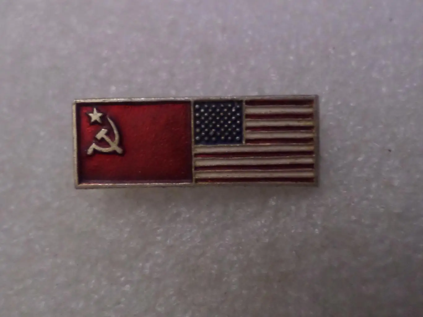 значок СССР- США дружба