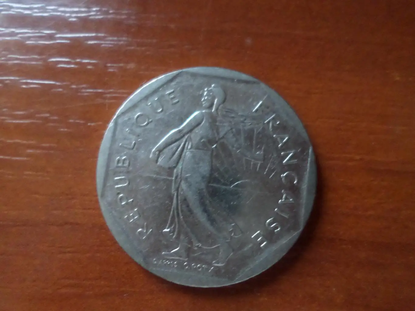 Монеты 2 франка Франция 1982 г 1