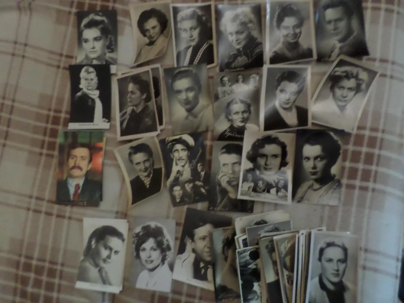 открытки Актеры и актрисы советского кино 1954-1985 гг 80 штук