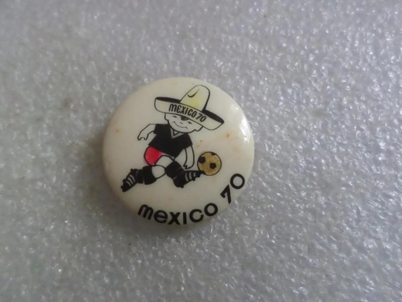 значок Чемпионат мира по футболу 1970 г Мексика Мехико-70 талисман