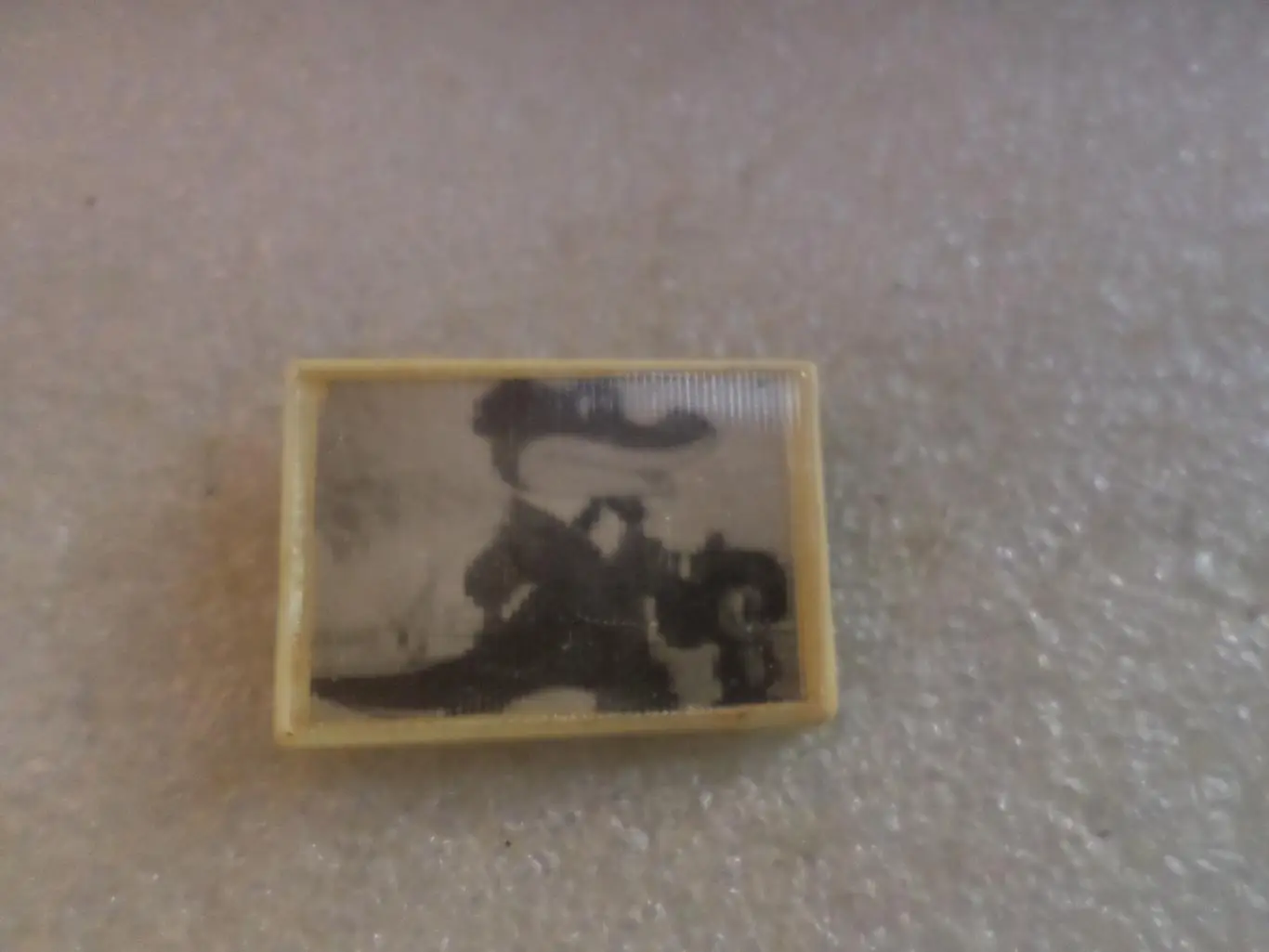 Значок детский мультфильм Крокодил Гена