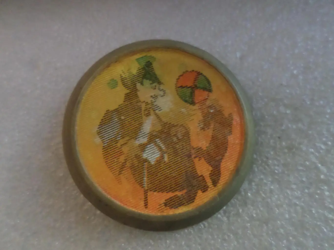 Значок детский мультфильм Цирк переливной