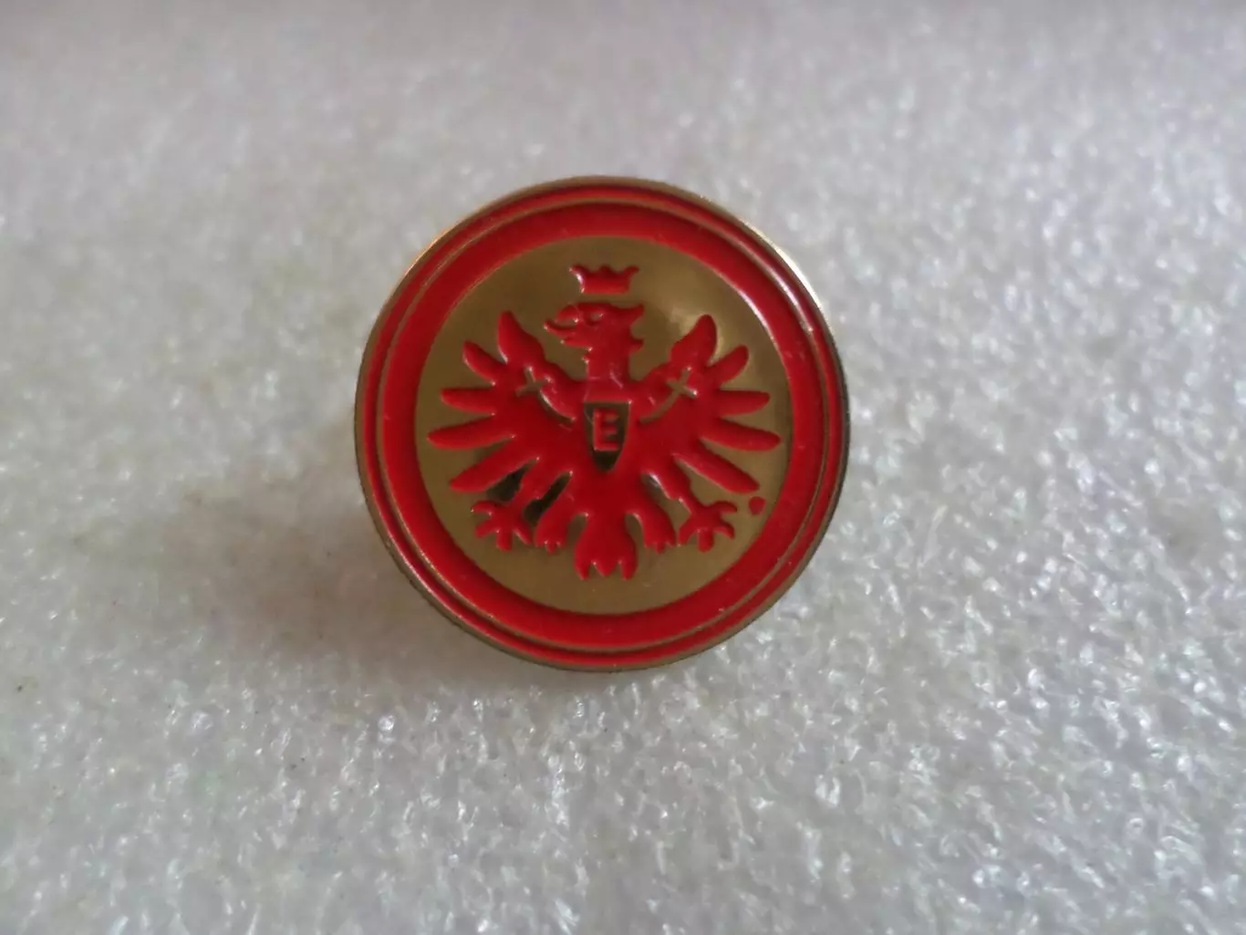 значок ФК Айнтрахт Франкфурт-на-Майне Германия