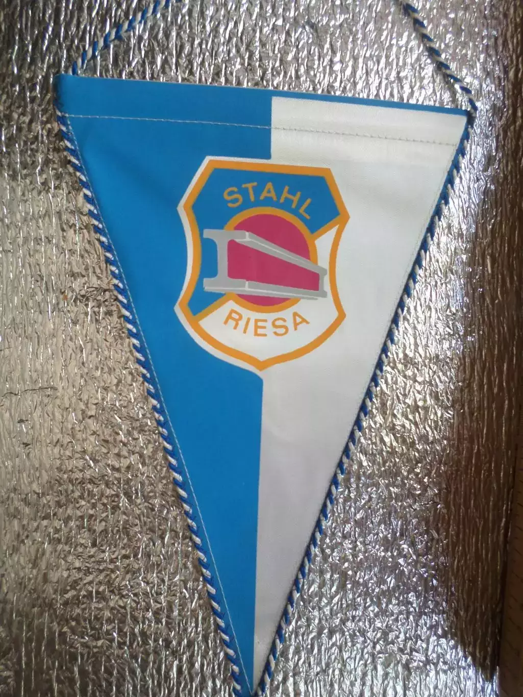 Вымпел ФК Сталь Риза Германия