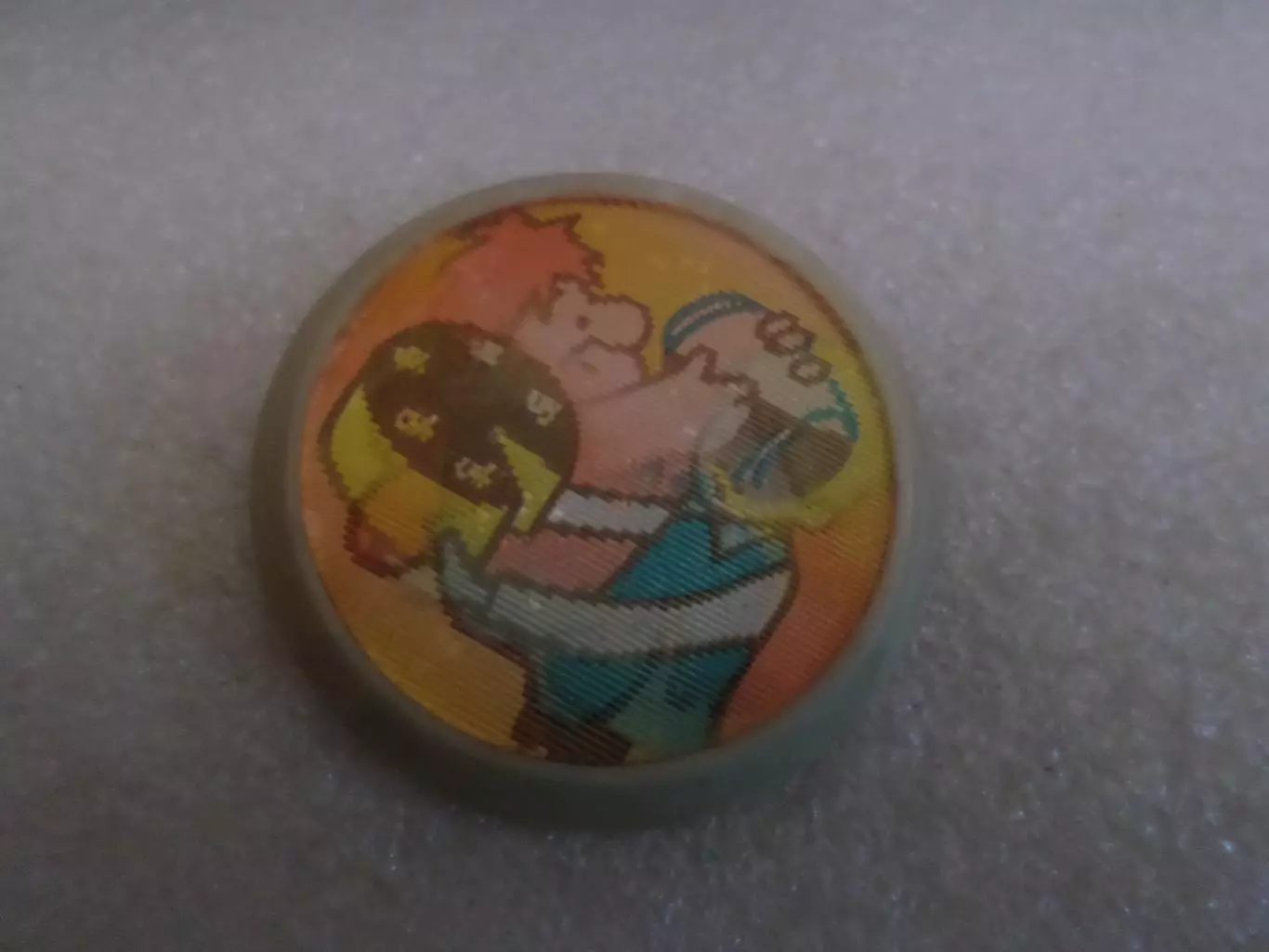 Значок детский Малыш и Карлсон переливной