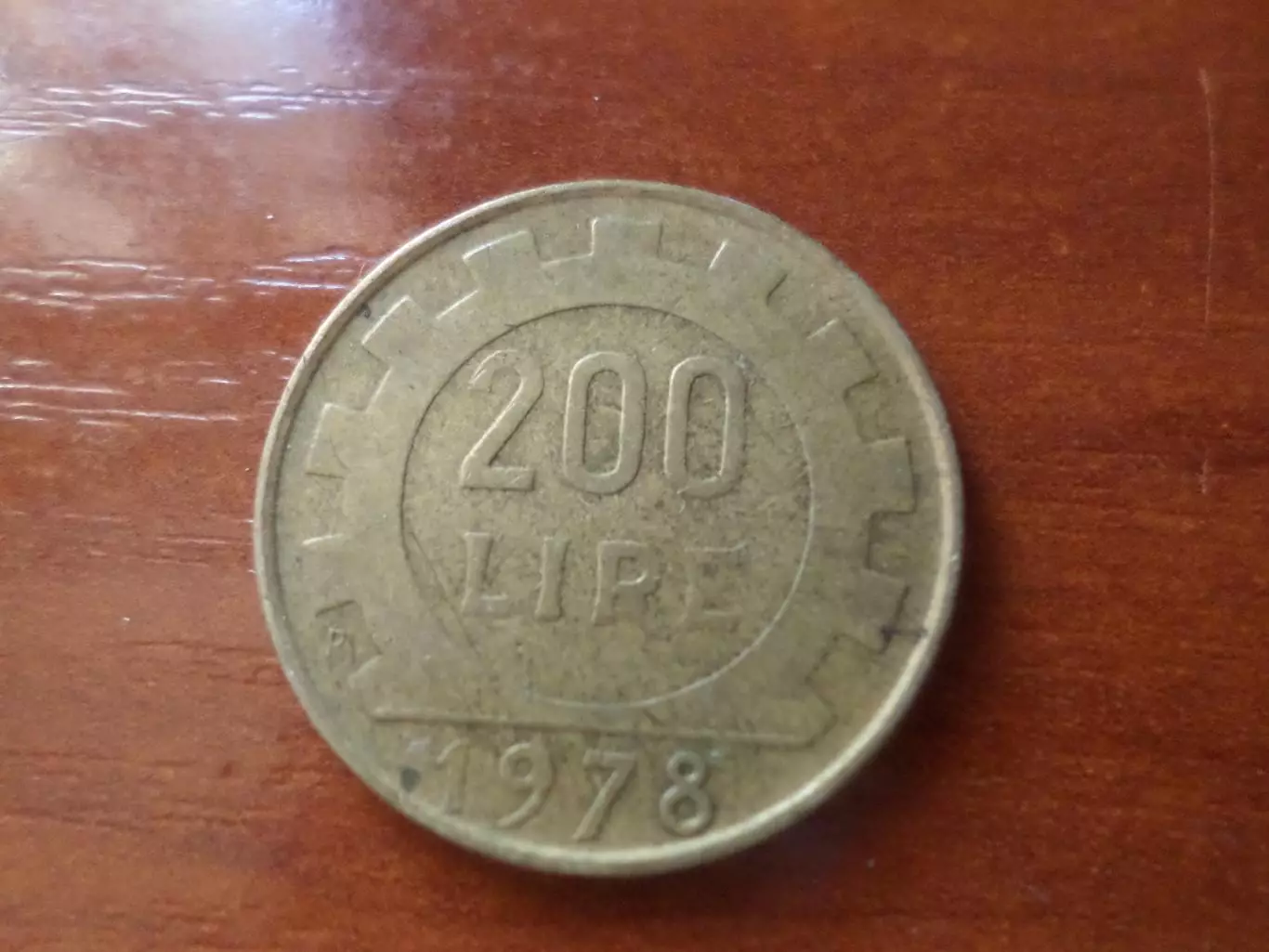 Монета 200 лир Италия 1978 г