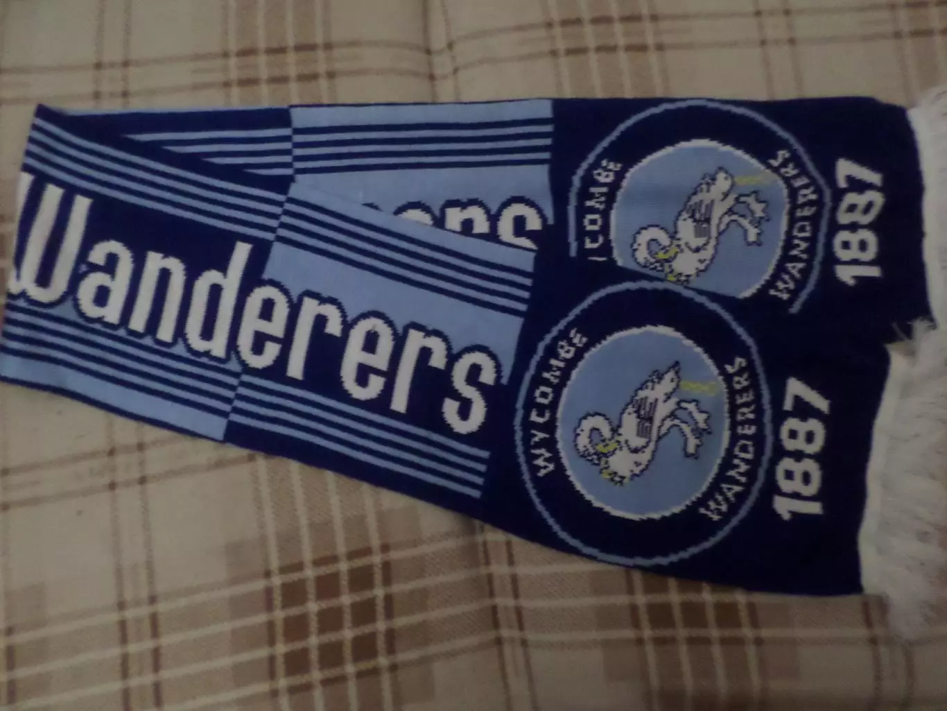 Шарф ФК Уикомб Уондерз Англия