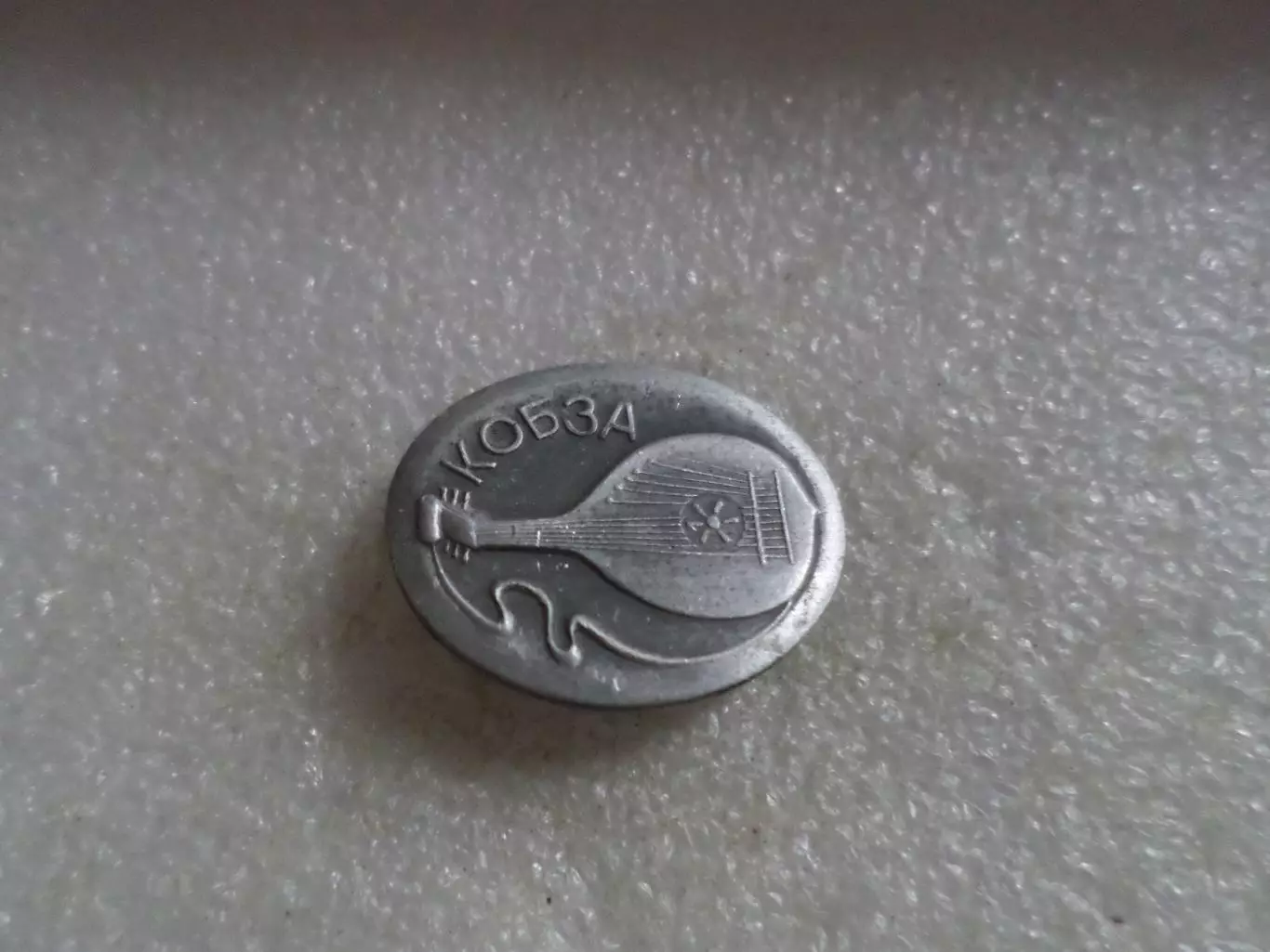 Значок музыкальный инструмент Кобза