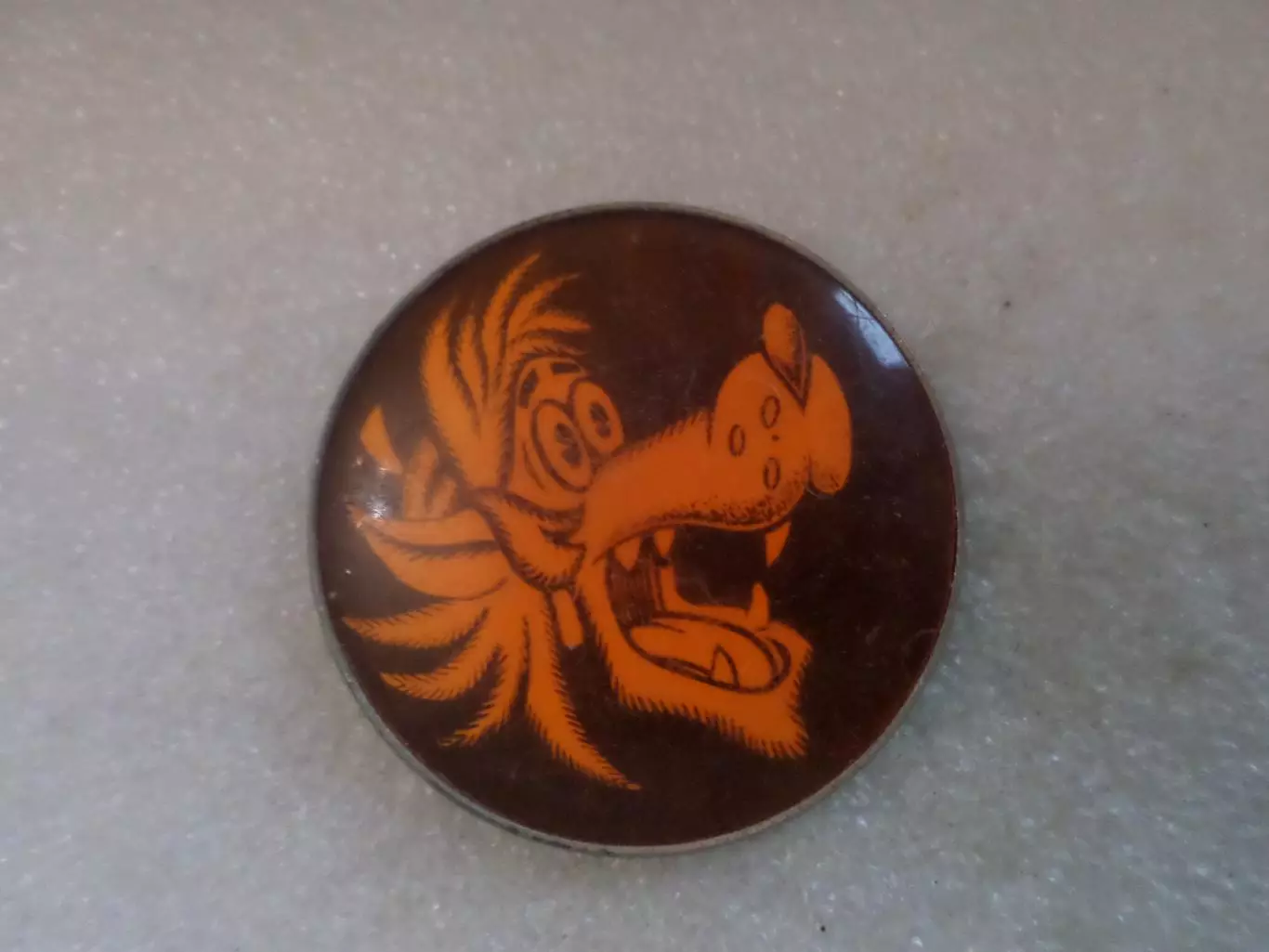 Значок детский мультфильм Ну погоди Волк