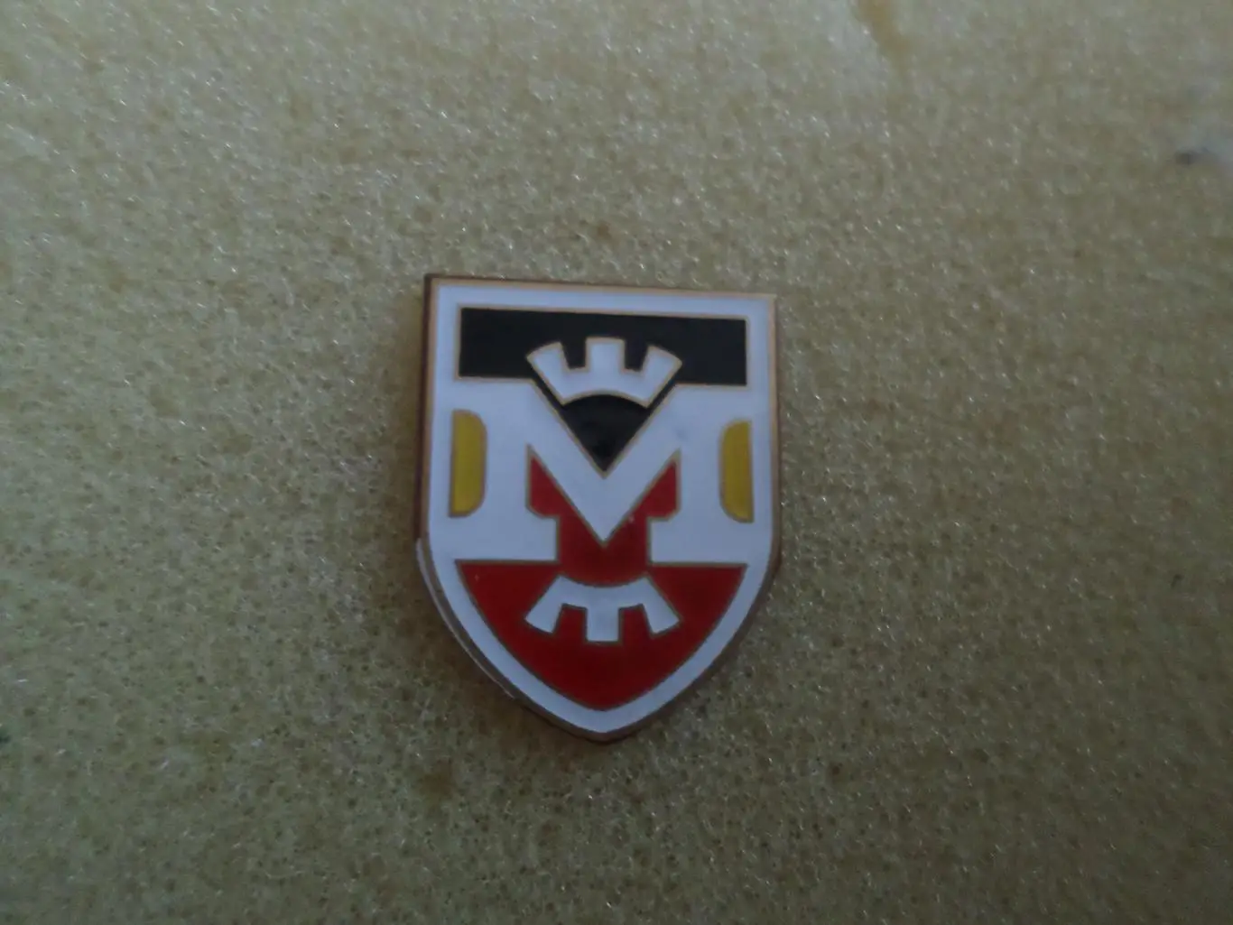 значок Металлист Харьков ретро