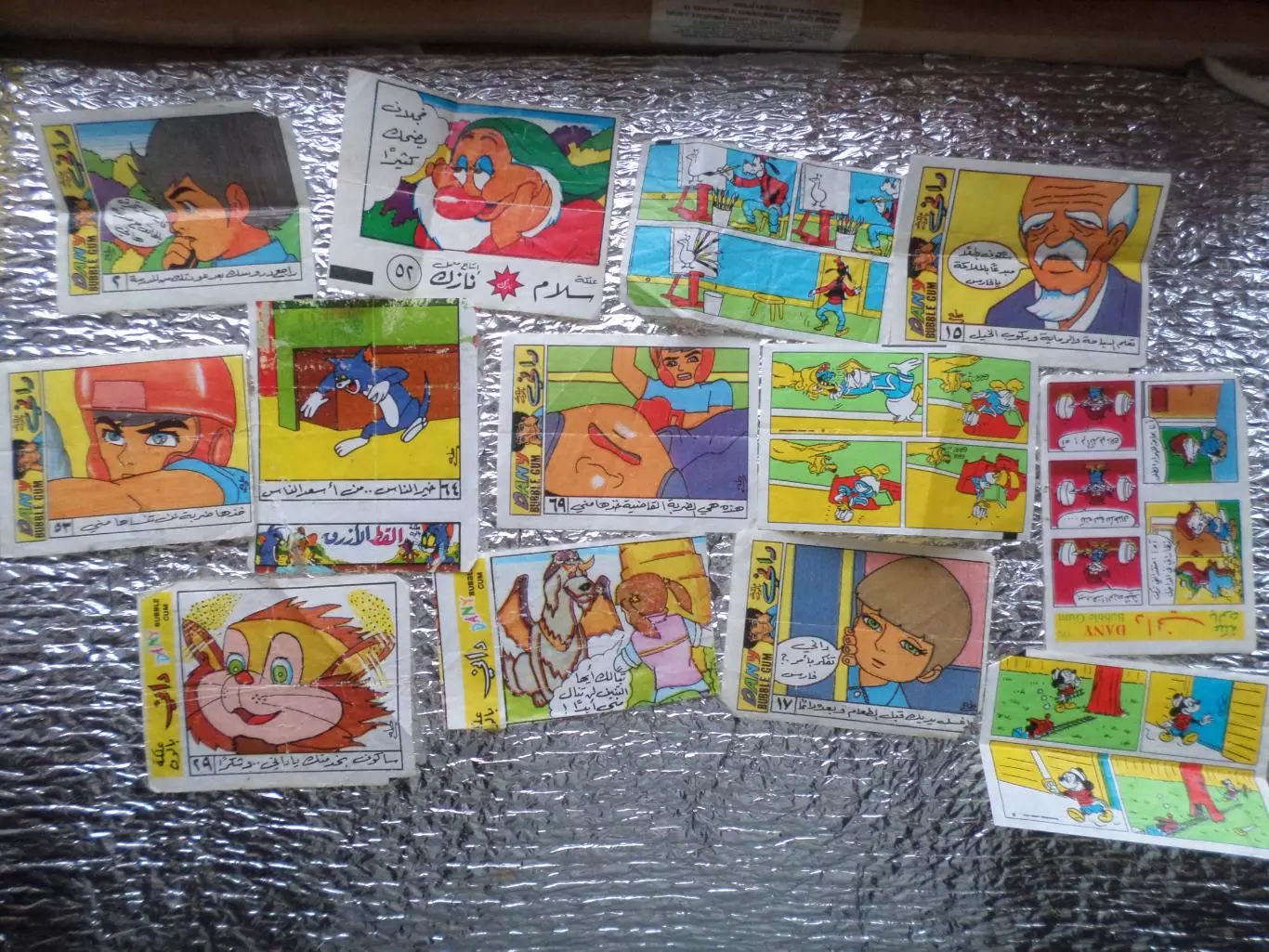 вкладыши в жевательную резинку разные