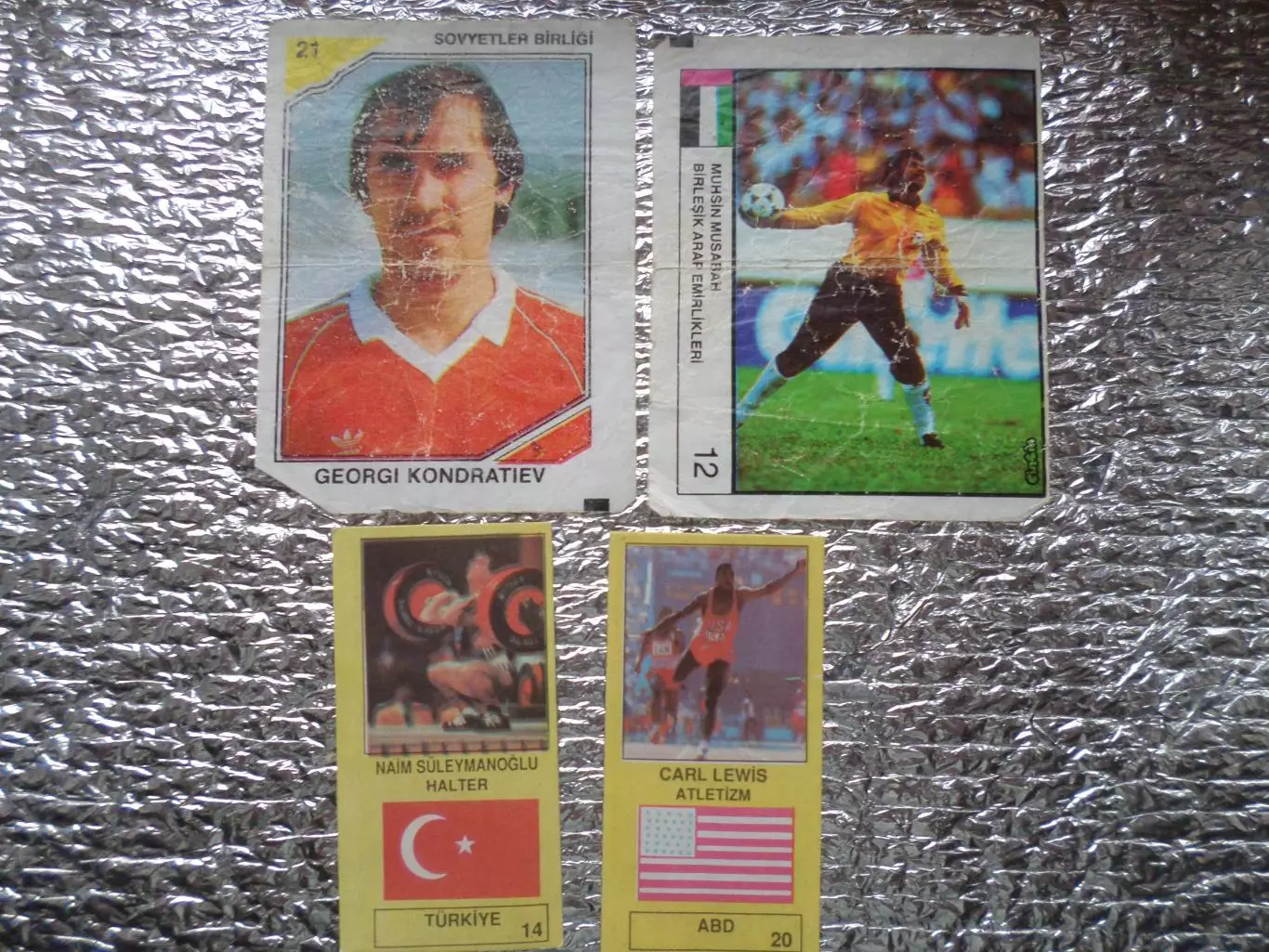 вкладыши в жевательную резинку разные спорт