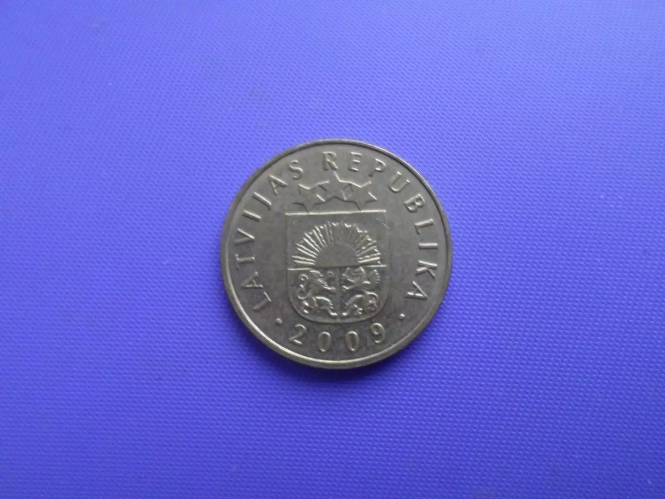 монета 5 сантимов Латвия 2009 г 1