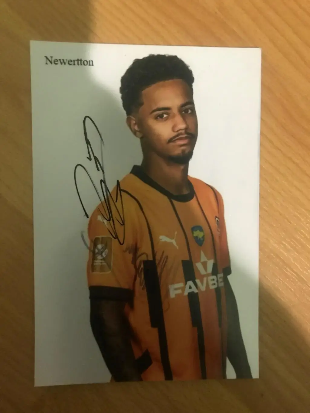 Автограф Невертон