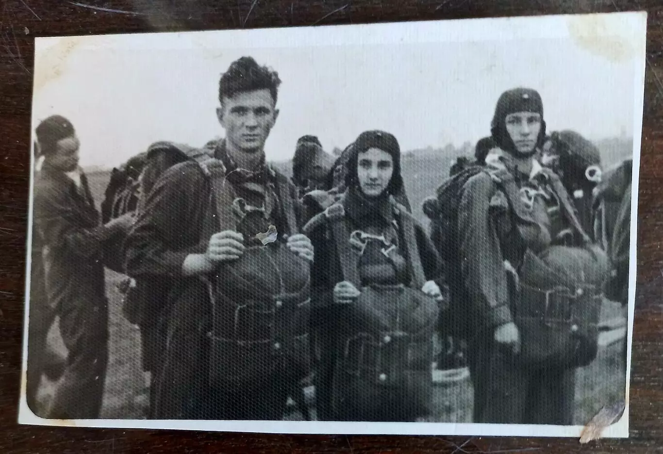 Парашютисты 19