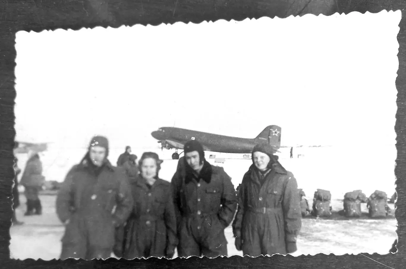 Парашютисты 25