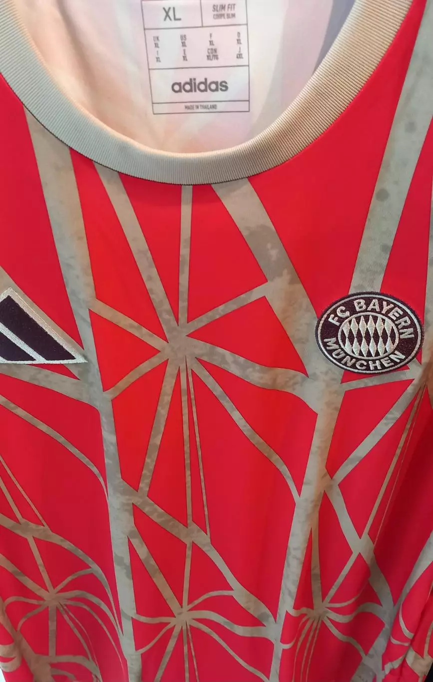 FC Bavaria Футболка ХЛ.новая