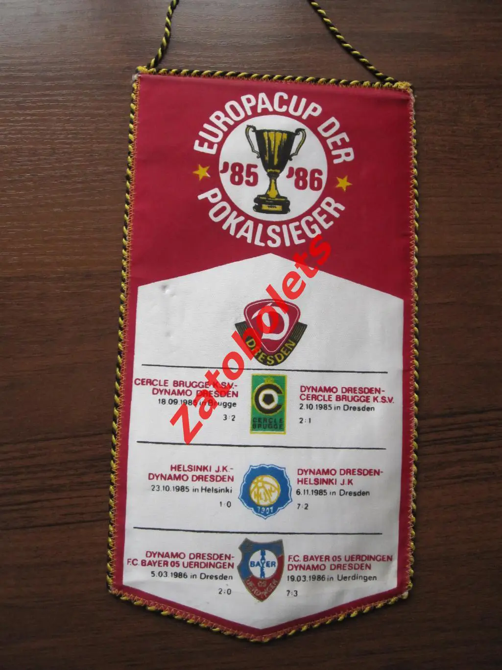 Вымпел Динамо Дрезден ГДР 1985-1986 Кубок Кубков Брюгге Бельгия ХИК Байер Герман
