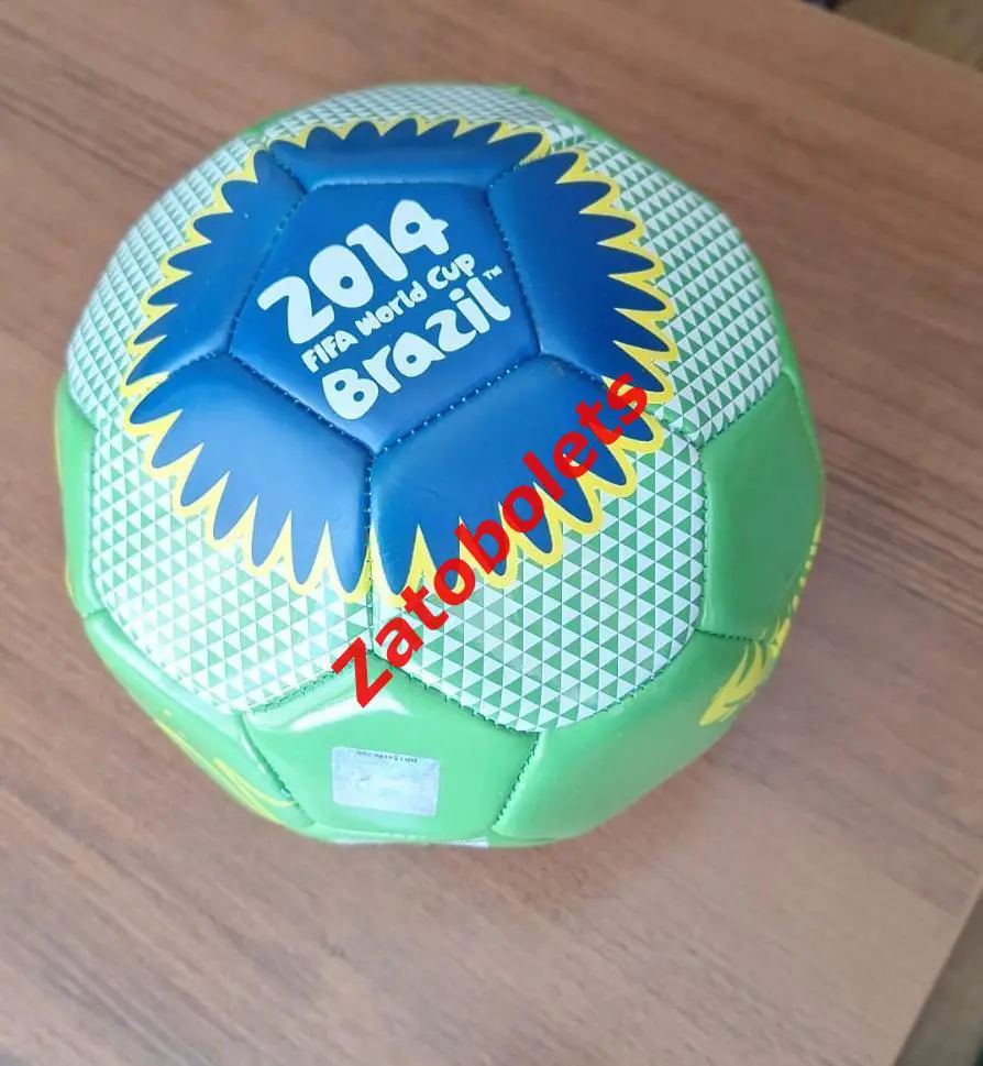 Футбольный мяч Чемпионат Мира 2014 Бразилия